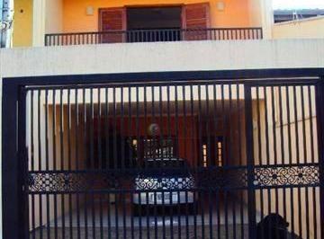 Casa · 270m² · 3 Quartos · 2 Vagas · Sobrado para venda em Aqui Se Vive de 270.00m² com 3 Quartos, 1 Suite e 2 Garagens