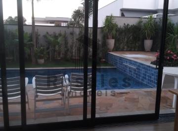 Casa · 242m² · 4 Quartos · 2 Vagas · Casa para venda em Condomínio Royal Garden de 242.00m² com 4 Quartos, 4 Suites e 2 Garagens