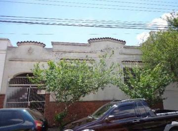 Casa · 240m² · 3 Quartos · 1 Vaga · Casa para venda em Centro de 240.00m² com 3 Quartos e 1 Garagem