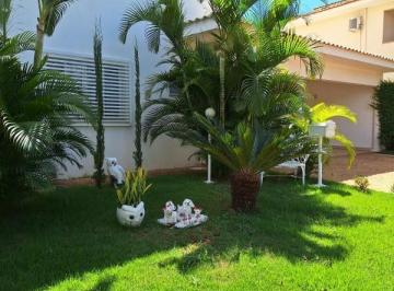 Casa · 303m² · 3 Quartos · 6 Vagas · Sobrado para venda em Swiss Park de 303.00m² com 3 Quartos, 3 Suites e 6 Garagens
