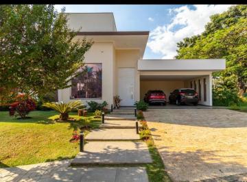 Casa · 285m² · 3 Quartos · 4 Vagas · Casa para venda em Caguassu de 285.00m² com 3 Quartos, 3 Suites e 4 Garagens