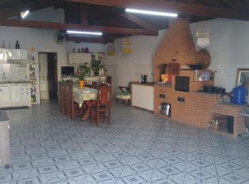 Casa · 291m² · 3 Quartos · 3 Vagas · Casa para venda em Castelinho de 291.00m² com 3 Quartos, 1 Suite e 3 Garagens