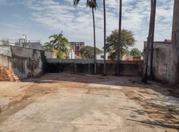 Casa · 240m² · 3 Quartos · 4 Vagas · Casa para venda em Alto de 240.00m² com 3 Quartos, 1 Suite e 4 Garagens