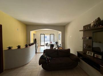 Casa · 201m² · 3 Quartos · 2 Vagas · Casa para venda em Vila Bianchi de 201.00m² com 3 Quartos, 1 Suite e 2 Garagens