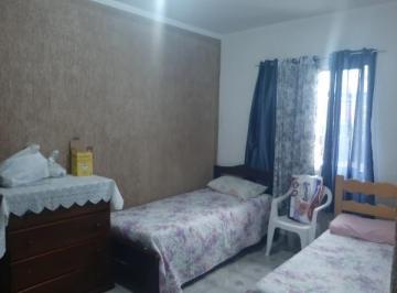 Casa · 165m² · 2 Quartos · 2 Vagas · Casa para venda em Jardim Três Marias de 165.00m² com 2 Quartos e 2 Garagens