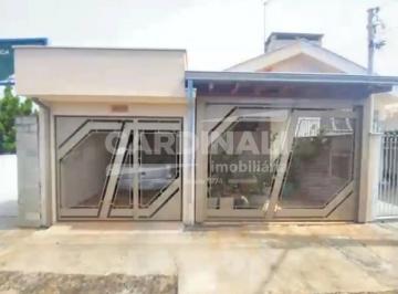 Casa · 134m² · 3 Quartos · 2 Vagas · Casa para venda em Centro de 134.00m² com 3 Quartos, 1 Suite e 2 Garagens