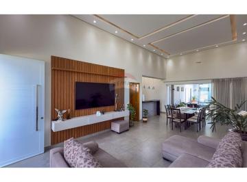Casa · 170m² · 3 Quartos · 4 Vagas · Casa de Condomínio para venda em Parque Residencial Terras De Yucatan de 170.00m² com 3 Quartos, 3 S