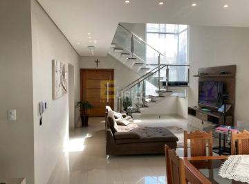 Casa · 254m² · 3 Quartos · 4 Vagas · Casa para venda em JARDIM SANTA HELENA de 254.00m² com 3 Quartos, 1 Suite e 4 Garagens