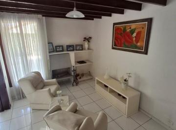 Casa · 176m² · 3 Quartos · 2 Vagas · Casa para venda em Alphaville de 176.00m² com 3 Quartos, 1 Suite e 2 Garagens