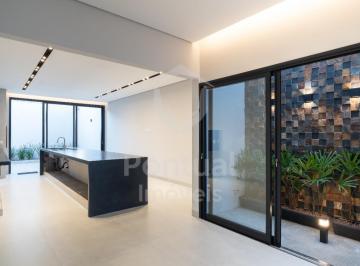 Casa · 120m² · 3 Quartos · 1 Vaga · Casa à venda, com 3 quartos sendo 1 suite no Jardim Europa, UBERLANDIA - MG
