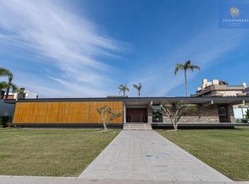 Casa · 800m² · 5 Quartos · 4 Vagas · Casa Alto padrão em Atlântida