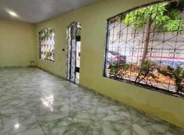 Casa · 180m² · 4 Quartos · 2 Vagas · Casa à Venda no Mangueirão | 4 Quartos, Área Gourmet e Amplo Pátio Aceita Financiamento