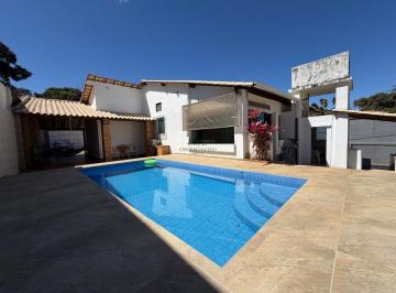 Imagem do Imóvel · Casa colonial a uma quadra da orla da lagoa central de Lagoa Santa! Oportunidade!