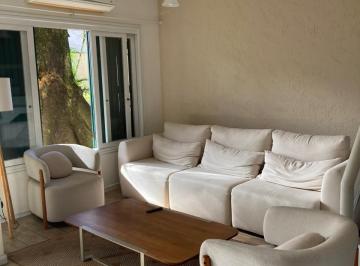 Casa · 246m² · 3 Quartos · 2 Vagas · Casa em Condomínio com 247m² - 3 Suítes - Bairro Ipanema