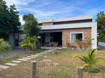 Casa de 3 quartos, Entre Rios · Casa Térrea Moderna com Fundo para a Lagoa
No Condomínio Águas de Sauípe