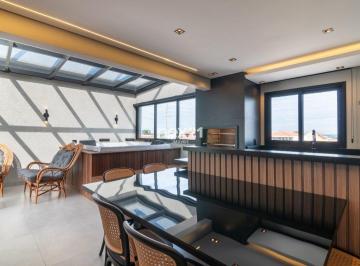 Casa · 160m² · 3 Quartos · Casa à venda - em Pinheirinho