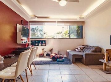 Apartamento de 3 quartos, Brasília · 3 QUARTOS UM SUITE, SALA QUADRADA AREA DE SERVIÇO SEPARADA, APTO BEM AREJADO