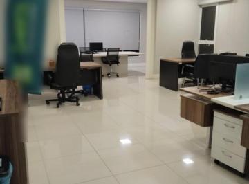 med_7f85bfdeb0d7687f797c10fcf069023b.jpg · Sala Comercial em Alphaville de 85m² mobiliada