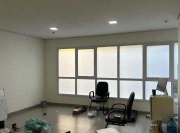 med_f0284a0a48d76c1f408deb9668c1bed1.jpg · Sala Comercial de 40m² para Locação