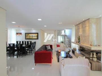 Casa · 270m² · 4 Quartos · Casa à venda - em Pinheirinho