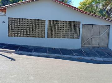Casa de 3 quartos, Pequizeiro · Vende-se casa grande em Pequizeiro-TO, quitada e bem conservada