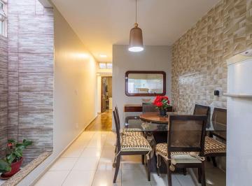 Casa · 120m² · 4 Quartos · 2 Vagas · Casa térrea - 4 quartos, 1 suíte, na avenida CENTRAL, a mais desejada do bairro!