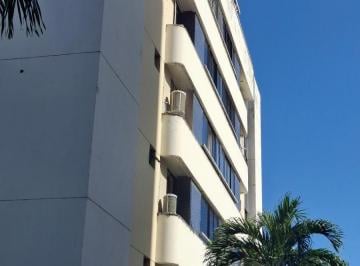 Apartamento de 3 quartos, Salvador · 3/4 suíte, varanda, alterado p/ 2/4 suite c/ sala ampliada, dep. revertida, 2 vagas no Rio Vermelho