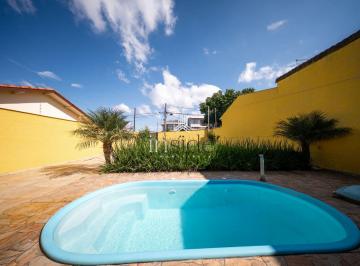 Casa de 3 quartos, Curitiba · Sobrado com Piscina, Churrasqueira e Excelente Área Externa no Lindóia