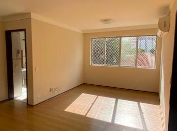 Apartamento de 3 quartos, Curitiba · Apartamento amplo e bem localizado nas Mercês!