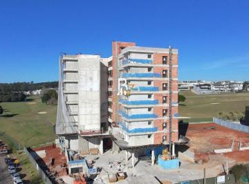Apartamento · 166m² · 3 Quartos · 2 Vagas · Apartamento em Alphaville Graciosa - com vista Golfe - 3 suítes - 166m² - 2 vaga