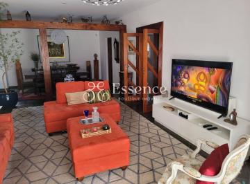 Casa · 250m² · 3 Quartos · 2 Vagas · Casa à venda no Independência em Taubaté/SP