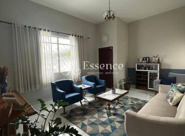 Casa · 417m² · 4 Quartos · 4 Vagas · Casa à venda no Campos Elíseos em Taubaté/SP