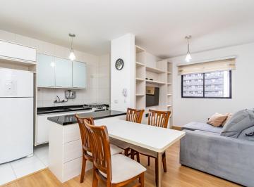 Apartamento de 2 quartos, Curitiba · Apartamento mobiliado de 64 m² com 2 quartos à venda em Batel