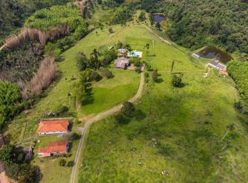 Rural de 3 quartos, São Roque · Sítio de 5 Alqueires próximo à Rota do Vinho em São Roque