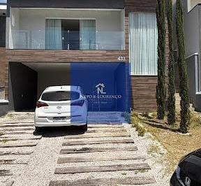 Casa · 340m² · 3 Quartos · Casa de Alto Padrão com Piscina no Condomínio Laguna - Várzea Paulista