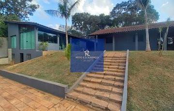 Rural · 3 Quartos · Chácara à Venda em Jarinu - 2.200m², 3 Casas e Lazer Completo de Clube