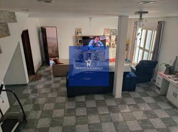 Casa · 270m² · 3 Quartos · 2 Vagas · Amplo Sobrado em Jundiaí - 270m², 3 Quartos (2 Suítes) e Sacada