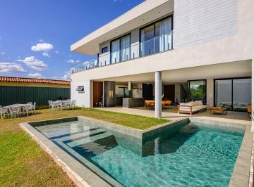 Casa de 5 quartos, Brasília · CASA RECÉM CONSTRUÍDA E COM VISTA PARA O LAGO!