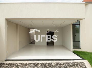 Casa · 130m² · 3 Quartos · 1 Vaga · Casa moderna com 3 suítes, piscina aquecida e automação completa na 405 Sul