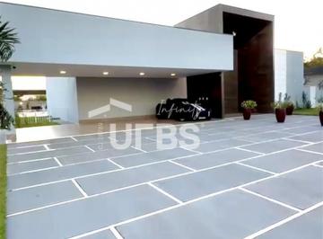 Casa · 504m² · 4 Quartos · 4 Vagas · Casa Térrea de Alto Padrão com Lazer Completo em Palmas