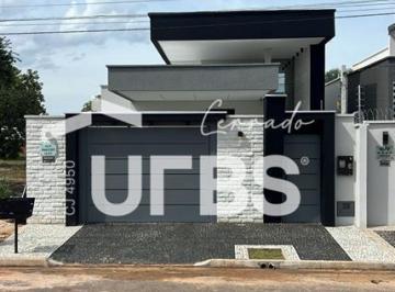 Casa · 200m² · 4 Quartos · 2 Vagas · Casa 4 suites plenas 409 sul