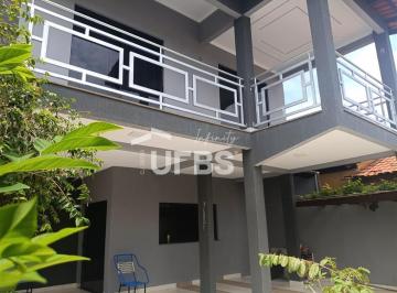 Casa · 229m² · 4 Quartos · 3 Vagas · Sobrado moderno e completo