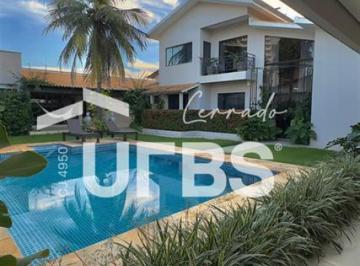 Casa · 440m² · 5 Quartos · 5 Vagas · Sobrado na 305 Sul com amplo terreno e excelente área de lazer ideal para quem valoriza espaço e qua