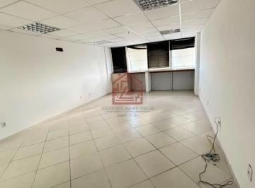 Comercial · 29m² · 1 Vaga · Sala em Imbetiba, Macaé: venda e locação 29m²