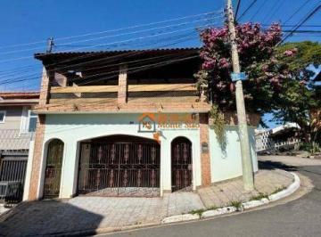 Casa · 324m² · 3 Quartos · 4 Vagas · Sobrado em Vila Galvão, Guarulhos/SP de 324m² 3 quartos à venda por R$ 1.325.000,00