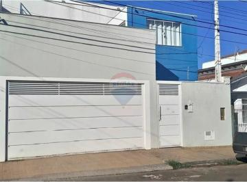 Casa · 193m² · 3 Quartos · Casa em Vila Nossa Senhora de Fátima, Botucatu/SP de 193m² 3 quartos à venda por R$ 369.000,00