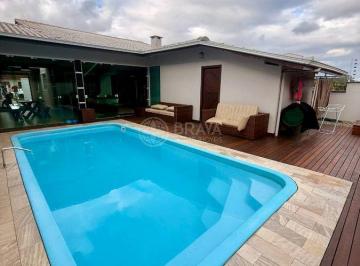 Casa · 167m² · 5 Quartos · 3 Vagas · Casa em João Costa, Joinville/SC de 167m² 5 quartos à venda por R$ 800.000,00