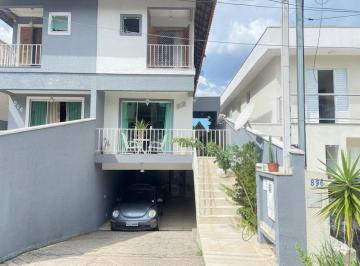 Casa · 240m² · 3 Quartos · 3 Vagas · Sobrado em Vila São Francisco, Cotia/SP de 240m² 3 quartos à venda por R$ 800.000,00