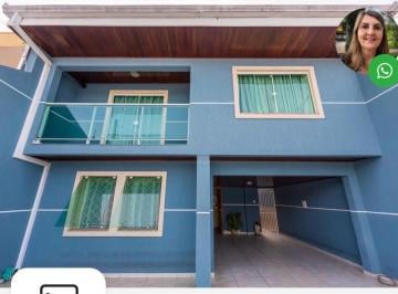 Casa · 235m² · 4 Quartos · 2 Vagas · Sobrado em Xaxim, Curitiba/PR de 235m² 4 quartos à venda por R$ 800.000,00