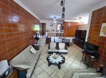 Casa · 202m² · 3 Quartos · 2 Vagas · Casa em Jardim São Vicente, Jundiaí/SP de 202m² 3 quartos à venda por R$ 800.000,00